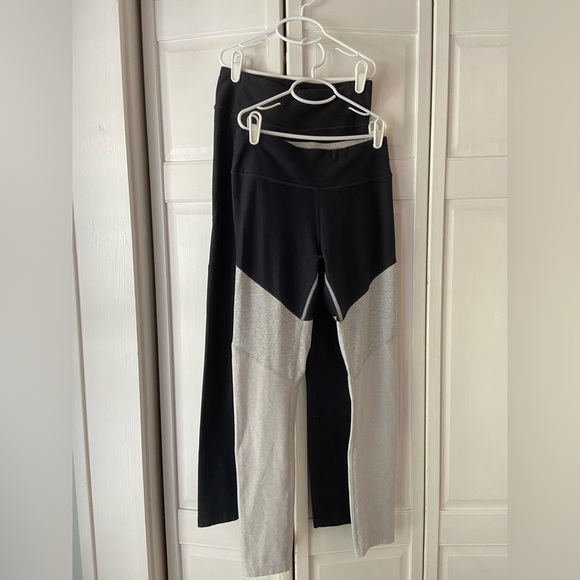 EUC Outdoor Voices Set of four Leggings in size Small - Picture 2 of 13